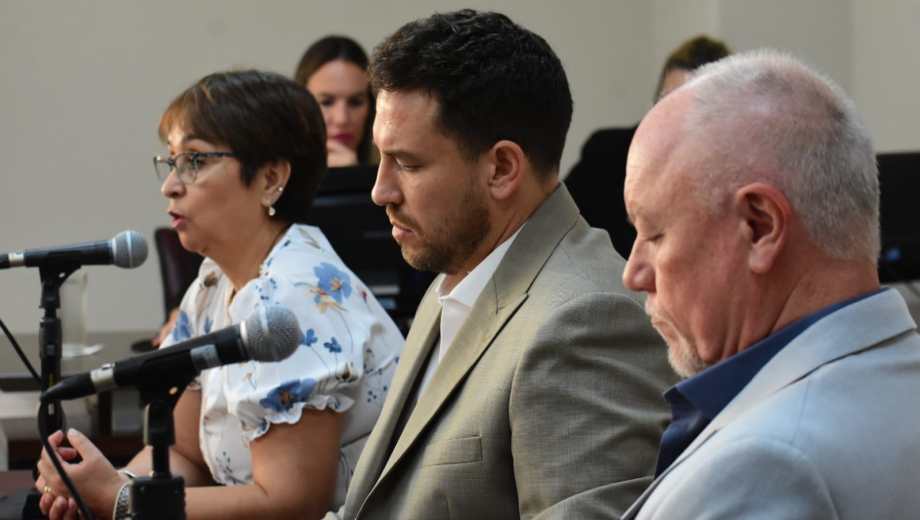 Méndez estuvo acompañada por el funcionario, Daniel Daglio. Foto Cecillia Maletti.