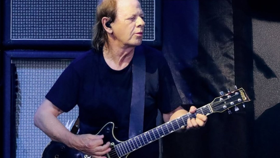 Stevie Young, guitarrista de AC/DC fue internado en Argentina. 
