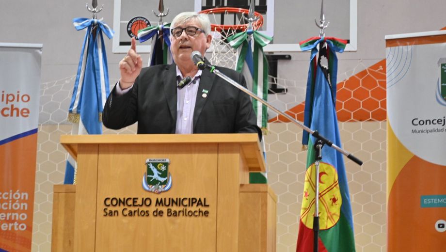Walter Cortés hizo un pormenorizado repaso de gestión y anunció obras para el 2026. Foto: Chino Leiva