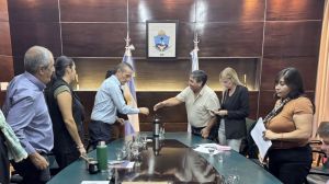 Levantan el paro que afectaba las clases en Neuquén: el acuerdo que firmaron ATE y el Gobierno