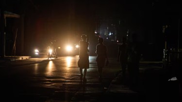 Un nuevo apagón paralizó a Cuba: más de nueve millones sin luz y crece la crisis energética