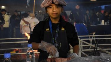 Los «asadores kids», la principal atracción en el inicio de la Fiesta del asado en Zapala, esta noche