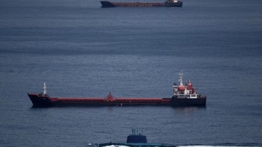 Mercados en pausa por la guerra en Medio Oriente: el petróleo cayó debajo de los US$100 y desconcierta a los inversores