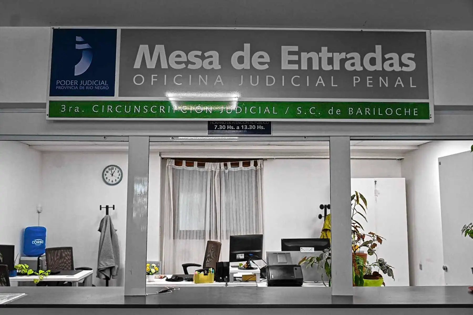 Violento robo en Bariloche: acordó tres años de prisión por agredir al dueño con vidrio