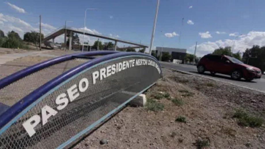 Irá a juicio el conductor de la camioneta cuyo carro se desprendió y mató a un motociclista en Centenario 