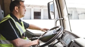 Catriel: más de 400 inscriptos en un curso de chofer de camiones; ahora viene la selección