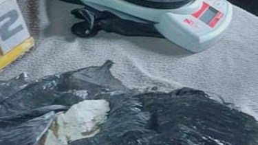 Múltiples allanamientos en Valentina Sur de Neuquén: secuestran armas, cocaína y dinero tras una violenta amenaza por un caballo