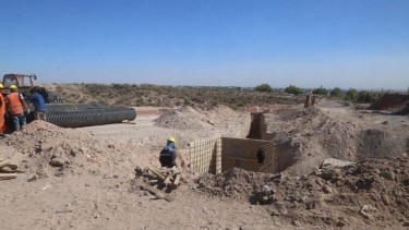 Neuquén avanza con la construcción de la calle Pilmaiquén para mejorar la conectividad en la zona norte