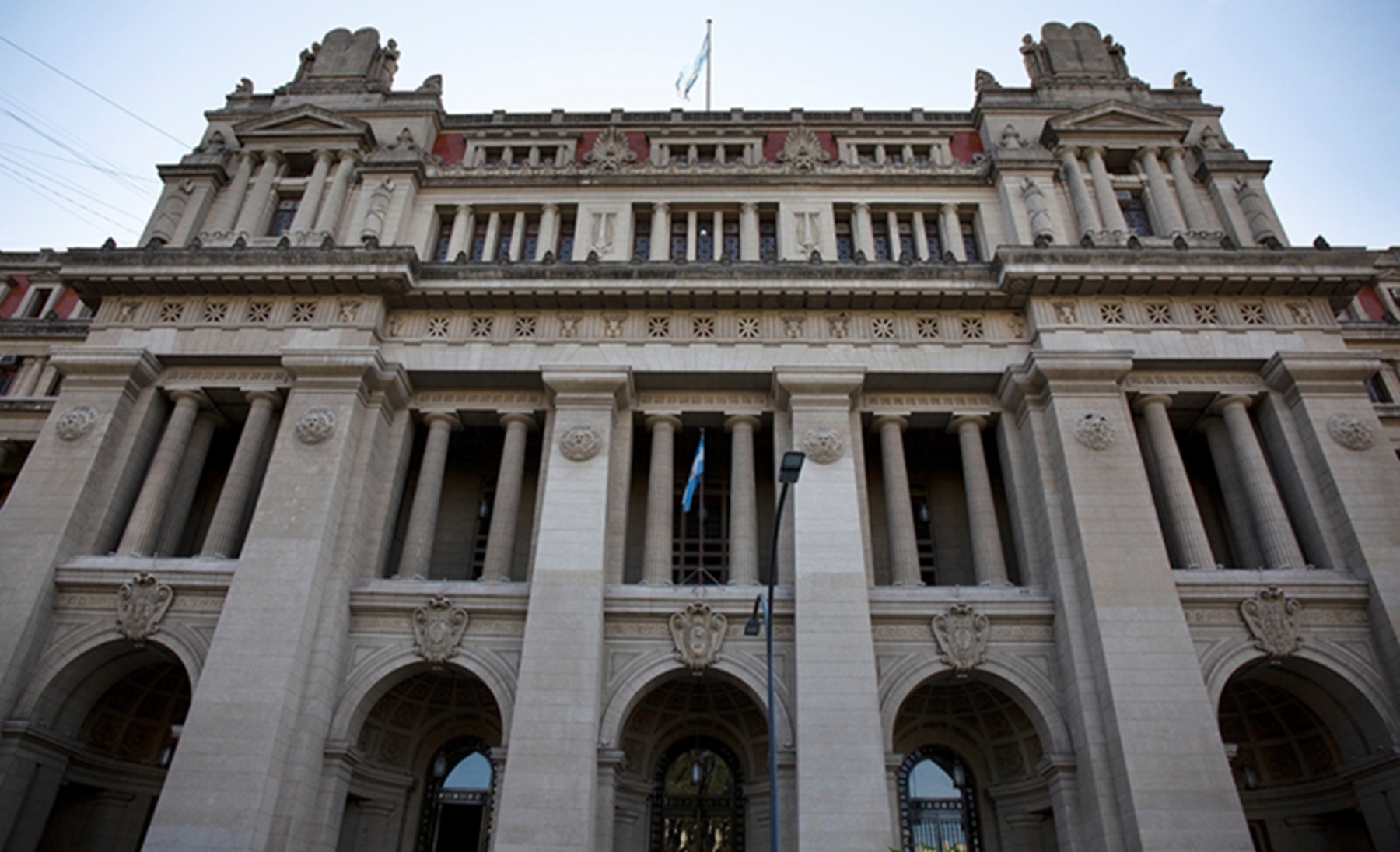La Corte Suprema de Justicia revocó el sobreseimiento de un imputado ...