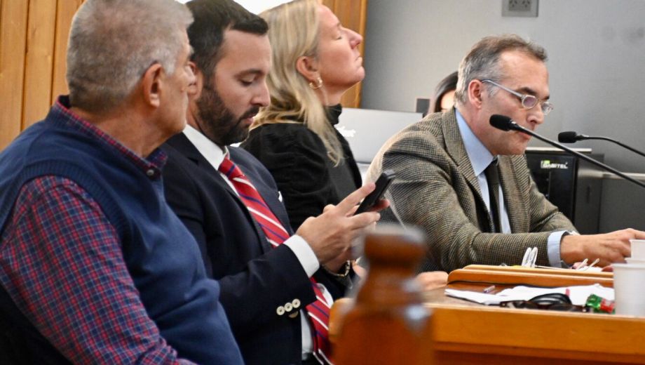 La exintendenta peronista de Bariloche María Eugenia Martini está en el banquillo de los acusados, junto al exfuncionario municipal Alfredo Milano. (foto Alfredo Leiva)