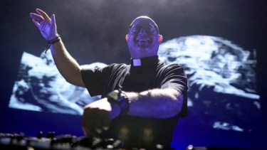 Quién es Guilherme, el sacerdote DJ que homenajeará al Papa Francisco en Plaza de Mayo: cuándo será el show gratuito