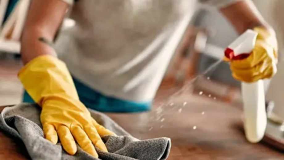 Empleadas domésticas: cómo queda la escala salarial en abril 2026.-