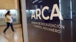 La recaudación impositiva se desplomó un 9% en febrero de forma interanual: fuerte caída del IVA