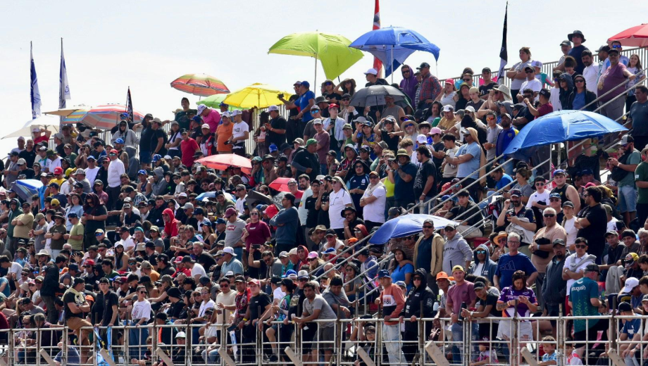 El público puso color y emoción durante todo el fin de semana. (Foto: Matías Subat)