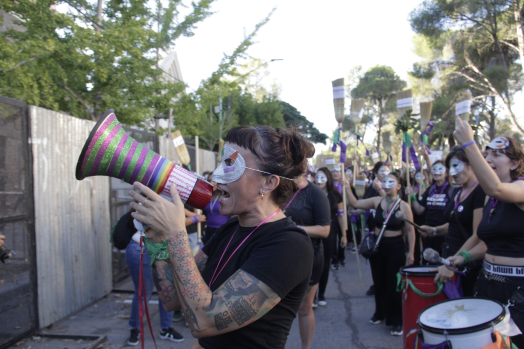 En fotos | 8M en Neuquén y Río Negro: así fueron las masivas movilizaciones en el Alto Valle este lunes - Image 2