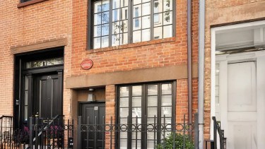 La casa que mide menos de 3 metros de ancho y acaba de venderse por más de 4 millones de dólares