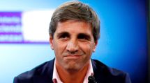 Imagen de Luis Caputo proyecta una inflación menor al 2,9% para febrero y descarta ponerle un piso al dólar