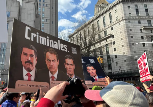 Nicolás Maduro declara en Nueva York.Foto: Gentileza Telemundo. 