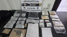 Imagen de Una denuncia anónima destapó un punto de droga en Neuquén: armas y millones en efectivo