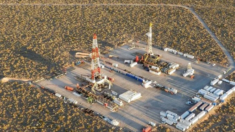 La operación refuerza la presencia de capitales extranjeros en la Cuenca Neuquina y acompaña la estrategia del gobierno provincial para potenciar el desarrollo energético.  Foto gentileza.