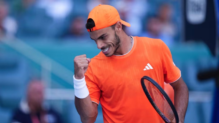 Cerúndolo eliminó en tercera ronda a Medvedev en un partidazo. 