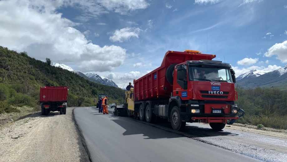 Obras sobre la Ruta Nacional 40. Foto: gentileza.-