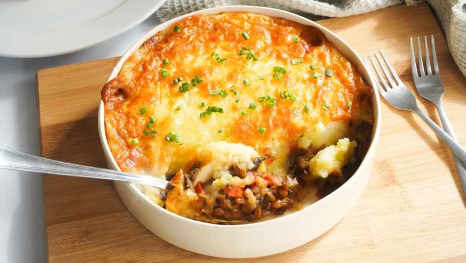 Cómo hacer pastel de papas veggie.-