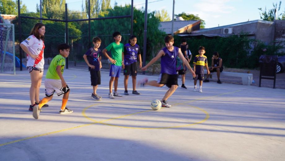 El nuevo espacio en Costa Norte busca sumar infraestructura recreativa en un sector que no contaba con plazas.(foto: gentileza Municipalidad de Cipolletti).