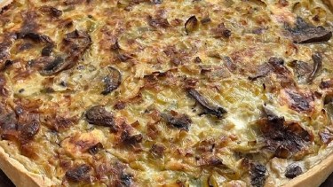 Cómo hacer la quiche de puerros y queso azul más cremosa paso a paso