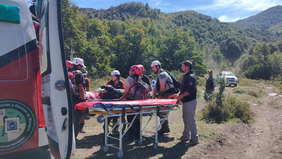 Rescatistas del ICE Sur realizaron dos operativos en senderos del parque nacional Lanín. Fotos: gentileza.