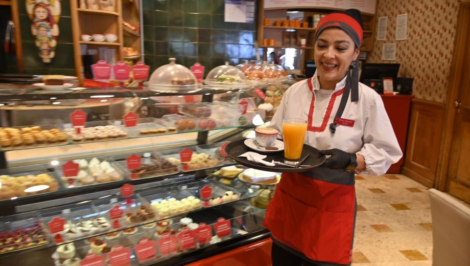 El turismo tiene fuerte impacto en la generación de empleo registrado y en Bariloche es el "motor de la economía". Foto: Chino Leiva