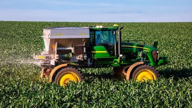 Impacto de la guerra en el agro: por qué la región argentina más productiva podría ser más afectada por la suba del precio de la urea