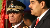 Imagen de Delcy Rodríguez desplazó al ministro de Defensa Vladimir Padrino, la cara de Maduro en las Fuerzas Armadas