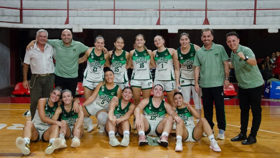 Las neuquinas ganaron un duelo directo de la Conferencia Sur y aseguraron el pase a los play offs. (Prensa Rocarmora)