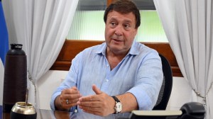 Weretilneck puso en duda si seguirá la actualización por inflación en los sueldos estatales