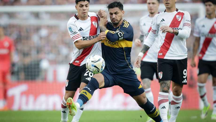 Si el Apertura terminara hoy, podría haber Superclásico en cuartos de final. (Foto: FBaires)