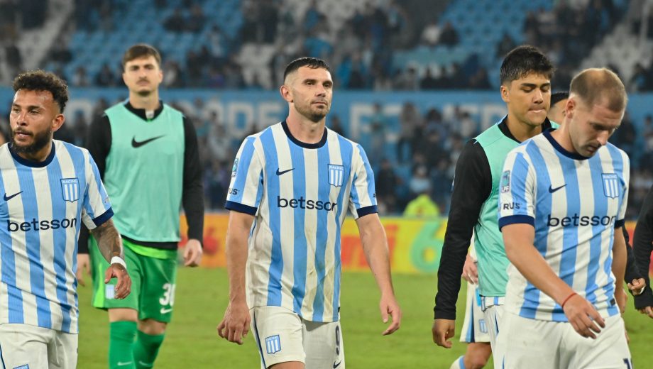 Racing es el que más complicado está, tras igualar 1-1 con Barracas.

























Foto: FOTOBAIRES








































Fecha 16 Torneo Apertura Liga Profesional. (Foto: Fotobaires)