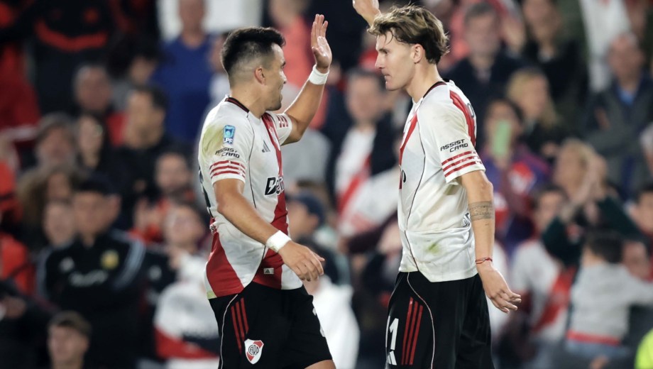 River viene de vencer a Aldosivi en el Monumental. (Fotobaires).














Foto: FOTOBAIRES
















Fecha 16 Torneo Apertura Liga Profesional.