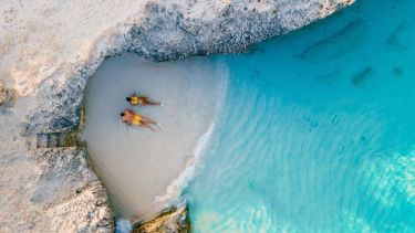 Aerolíneas Argentinas lanzó una promoción para volar a Aruba por menos de un millón de pesos