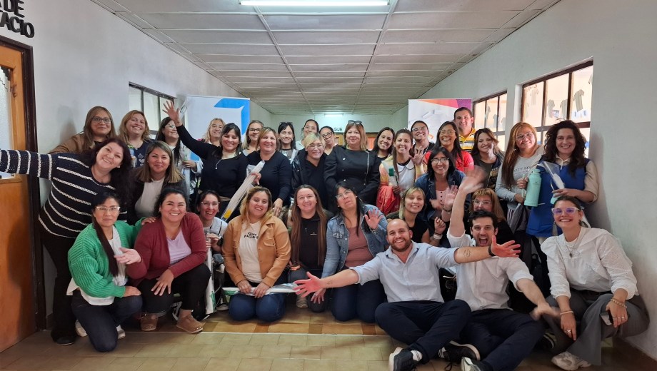 Durante los encuentros, los docentes participaron de actividades relacionadas con la energía. Foto: gentileza.