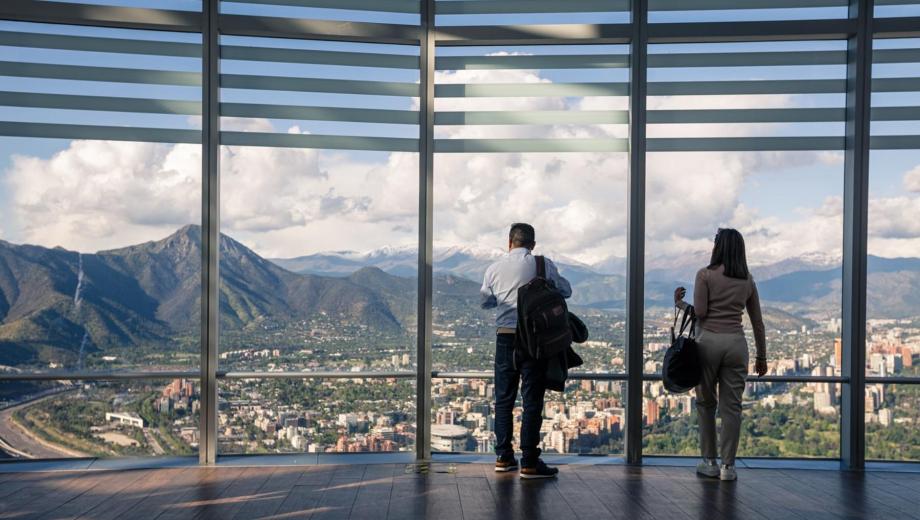 El mirador del Sky Costanera ofrece una vista en 360° desde lo más alto de la Gran Torre Costanera. Foto: gentileza.