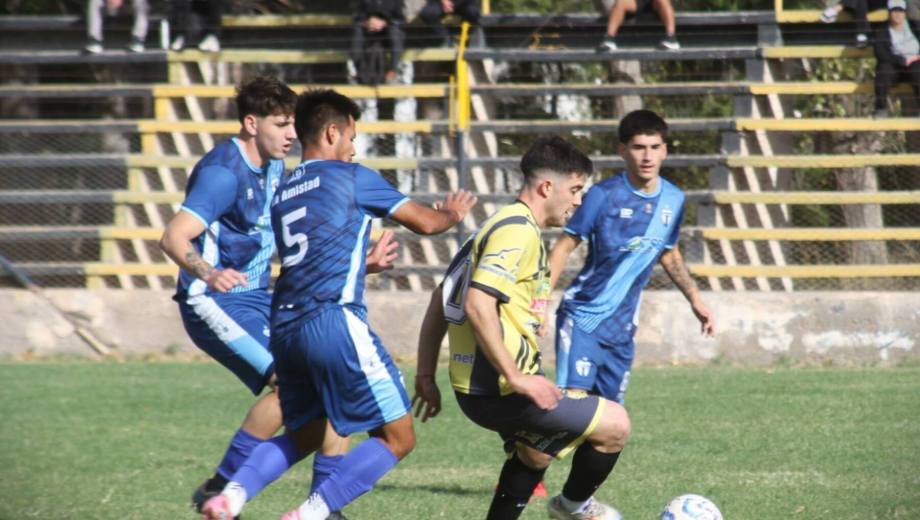 La Amistad y Catriel adelantan por su participación en el Clasificatorio.