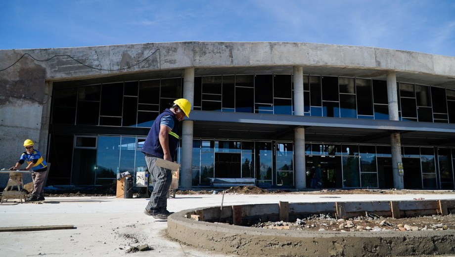 La terminal de ómnibus avanza: una de las anfitrionas de miles de turistas que llegan por año. Foto: Gobierno de Río Negro. 