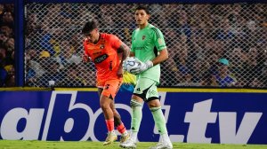Boca no se reforzará con un arquero tras la lesión de Marchesín y confirma a Brey como titular