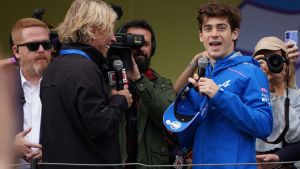 Franco Colapinto en Palermo: el emotivo encuentro con el «Flecha de Plata» de Fangio y los detalles de su exhibición