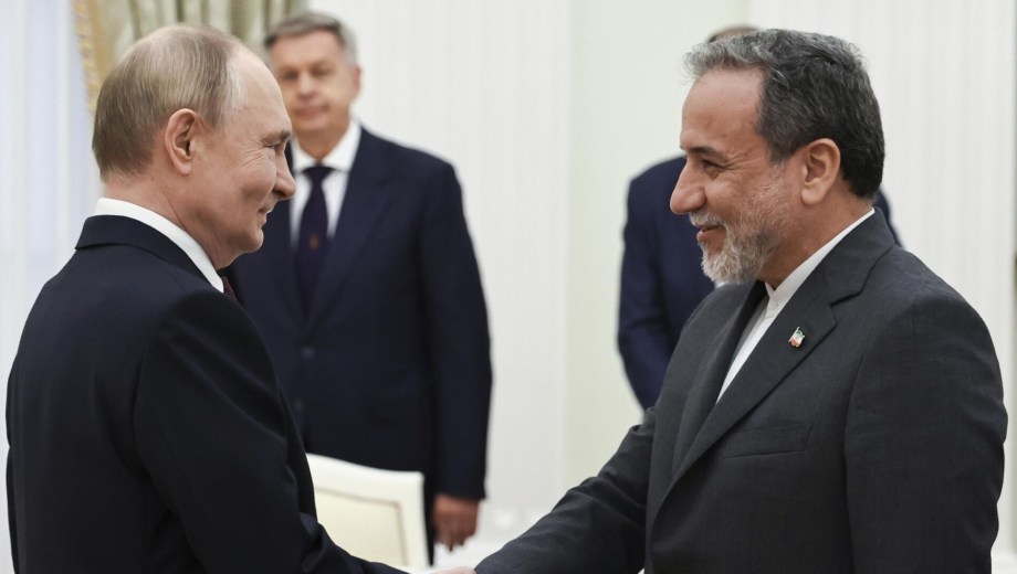 El canciller de Irán, Abbas Araghchi, se reunió con el presidente de Rusia, Vladimir Putin. (Foto: gentileza)