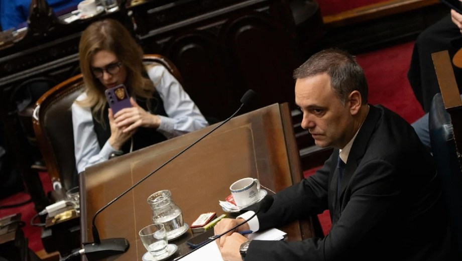 Manuel Adorni en Diputados. Foto: NA 