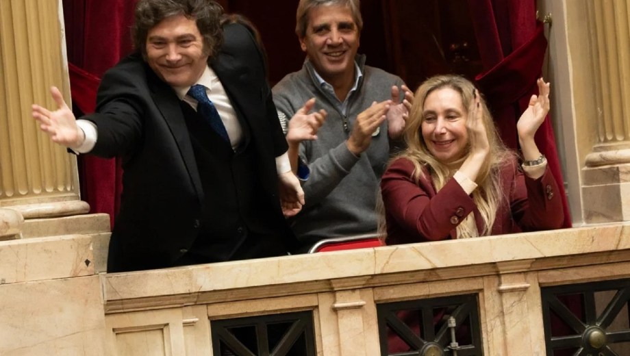 Javier Milei lideró una defensa sin fisuras en medio de acusaciones y cruces. Foto: NA 