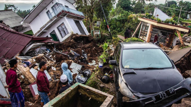 Terremoto en Indonesia: un muerto y varios heridos, mantienen alerta por Tsunami