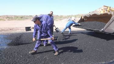 Pavimentación en Neuquén: el barrio Z1 alcanzó las 300 cuadras asfaltadas y la obra entra en su fase final
